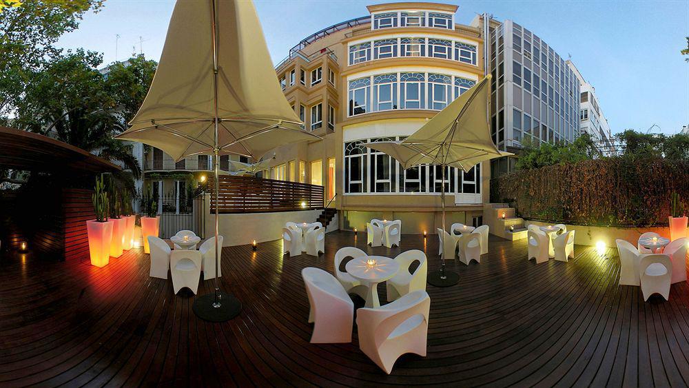 Hotel Bcn Design Barcelona Exteriér fotografie The hotel's rooftop bar