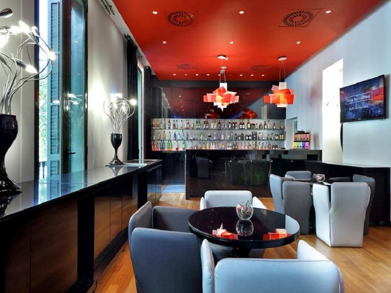 Hotel Bcn Design Barcelona Exteriér fotografie The bar at the 1001 nights lounge
